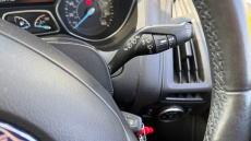 Ford Focus 1.0 EcoBoost Zetec 5dr Petrol Hatchback